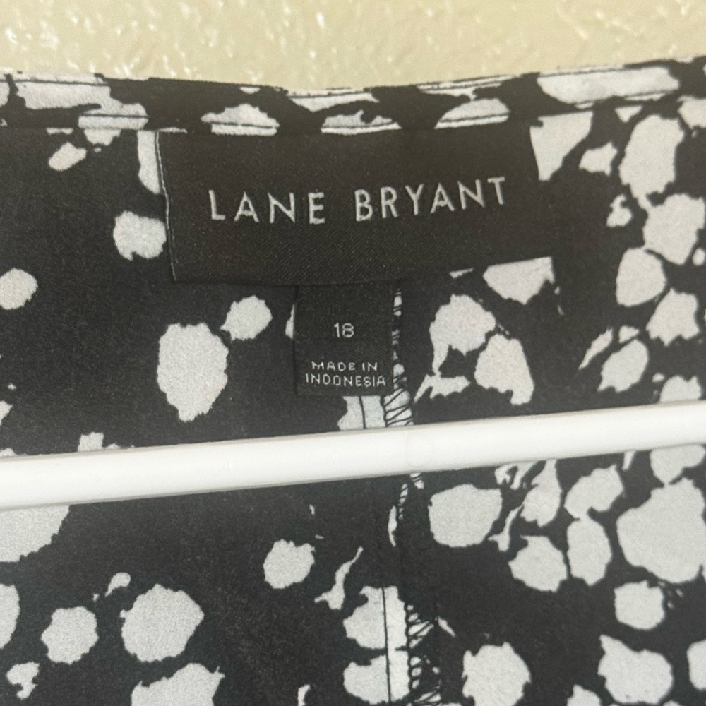 Lane Bryant Ruffle Sleeve Blouse - Picture 3 of 4